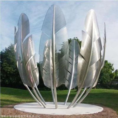 广场大型不锈钢创意景观羽毛雕塑