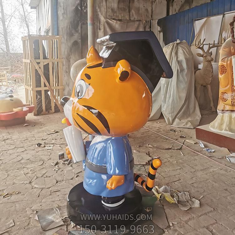 幼儿园玻璃卡通小老虎雕塑