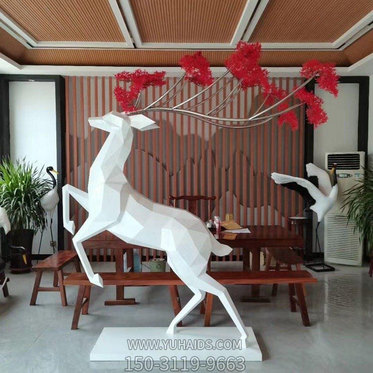 切面鹿雕塑抽象鹿摆件几何鹿定制玻璃钢雕塑小区售楼部绿地动物雕塑
