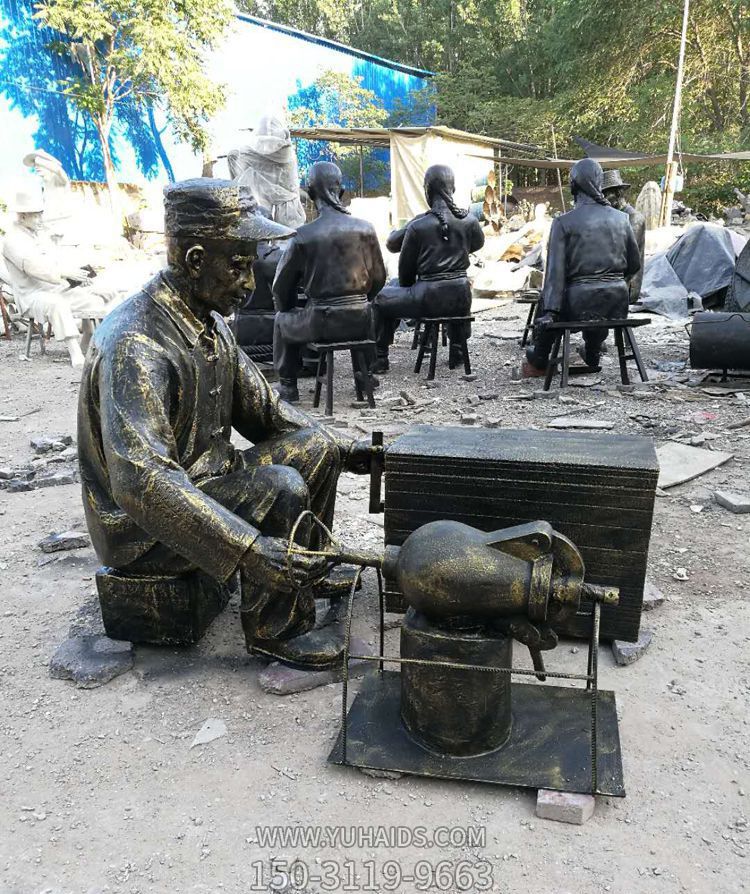商场步行街做卖爆米花人物锻造铜雕塑