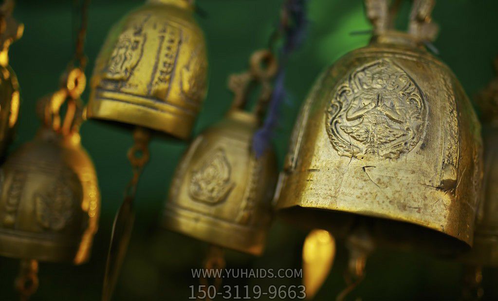 纯铜铸造寺庙铜佛钟挂件雕塑