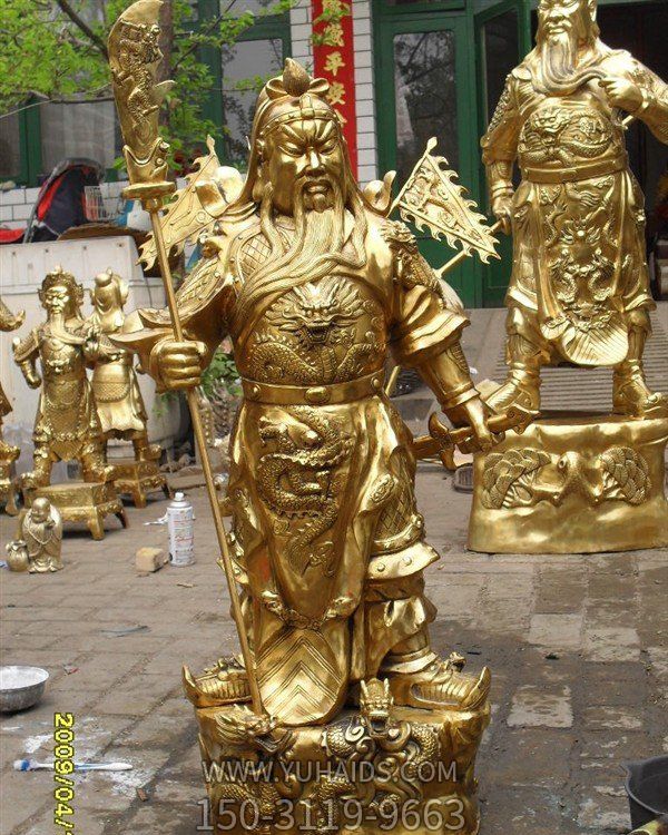 纯金打造立式招财武财神雕塑