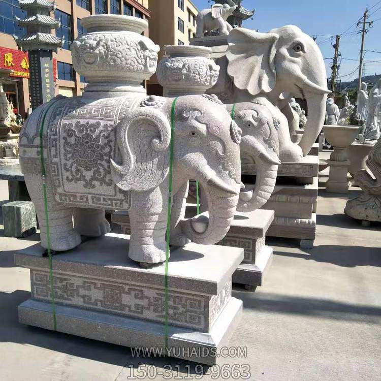 庭院饭店门口大型招财大象雕塑