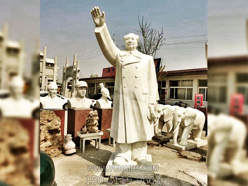 公园汉白玉石雕挥手的毛泽东雕塑