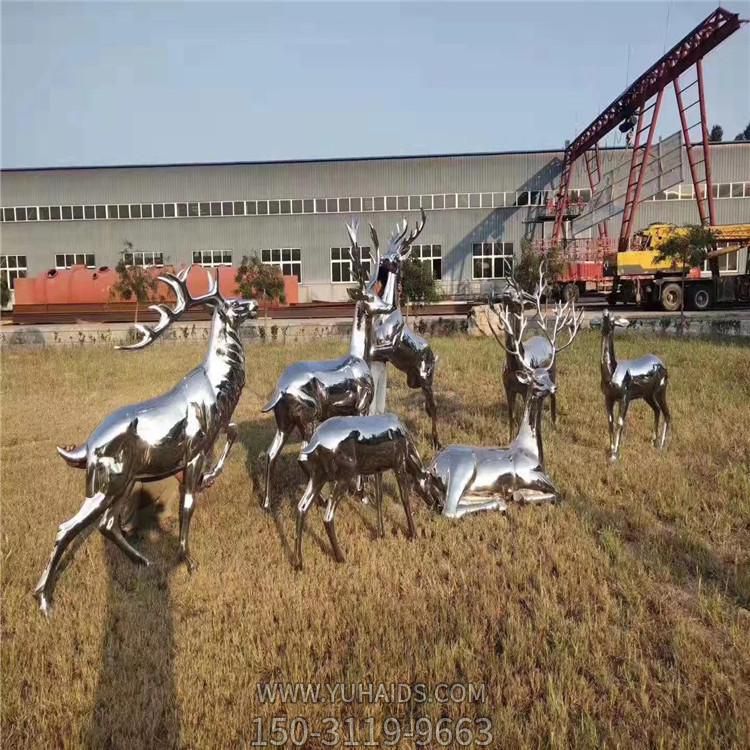 城市小区草坪摆放不锈钢镜面鹿动物雕塑