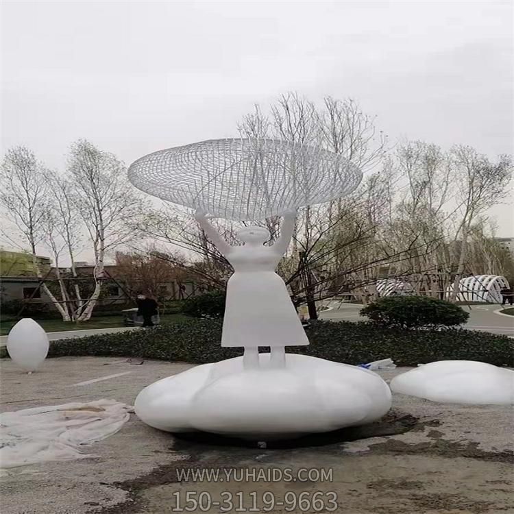大型不锈钢抽象创意祥云雕塑