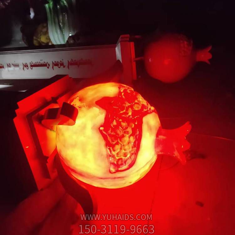 玻璃钢发光石榴灯摆件公园景观雕塑