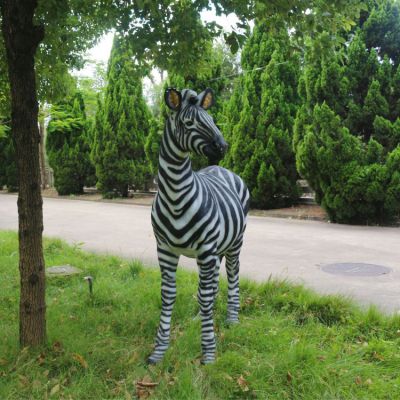 园林摆放玻璃钢灯光亮化斑马动物雕塑