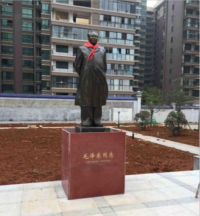 城市小区玻璃钢仿铜伟大领袖毛泽东雕塑