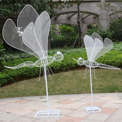 大型不锈钢镂空抽象园林蝴蝶雕塑