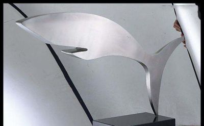 鲸鱼雕塑-室内摆放的不锈钢创意鲸鱼雕塑