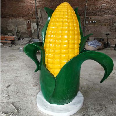 游乐园玻璃钢草莓屋雕塑 水果房子造型