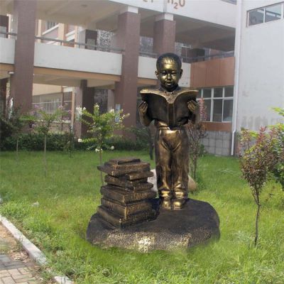 校园草坪玻璃钢仿铜看书的儿童雕塑