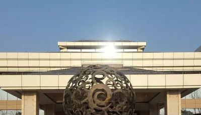 户外酒店铜铸抽象镂空球雕塑