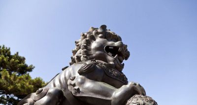 不锈钢仿铜户外大型狮子雕塑
