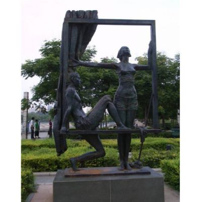 现代城市广场铸造抽象人物景观小品摆件
