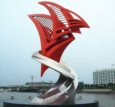 景区海滨广场摆放切面喷漆帆船不锈钢雕塑
