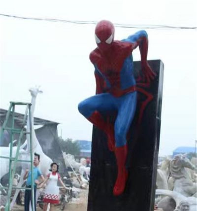 电影人物蜘蛛侠雕塑  玻璃钢彩绘商场室内摆件