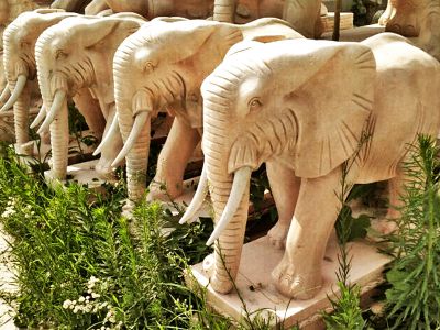 花园大型景观装饰品晚霞红石雕大象雕塑