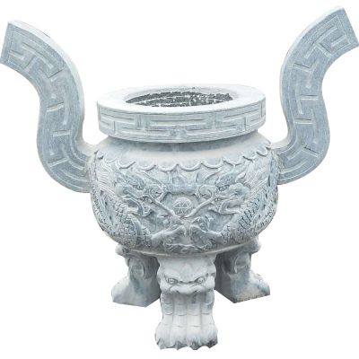 寺庙摆放圆形石雕香炉