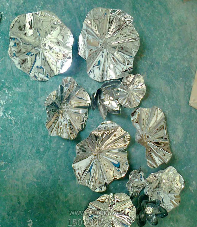 公园户外广场不锈钢镜面创意抽象工艺装饰品荷叶雕塑