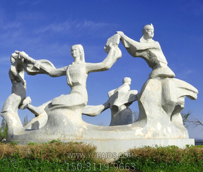 围圈跳舞的少数民族人物广场大理石雕塑