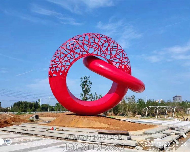 户外广场创意不锈钢红色圆环雕塑