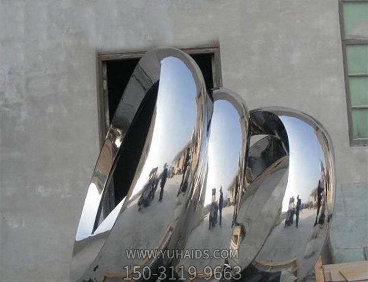 景区创意不锈钢白钢镜面圆环雕塑