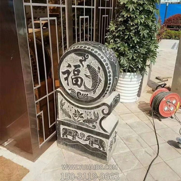 仿古做旧庭院门口摆放的抱鼓石雕塑