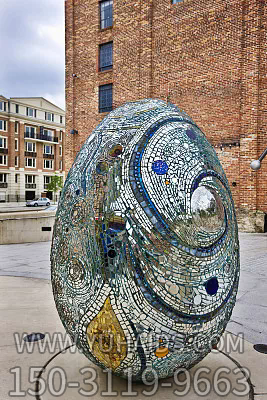 城市街道创意不锈钢彩绘抽象艺术鸡蛋雕塑