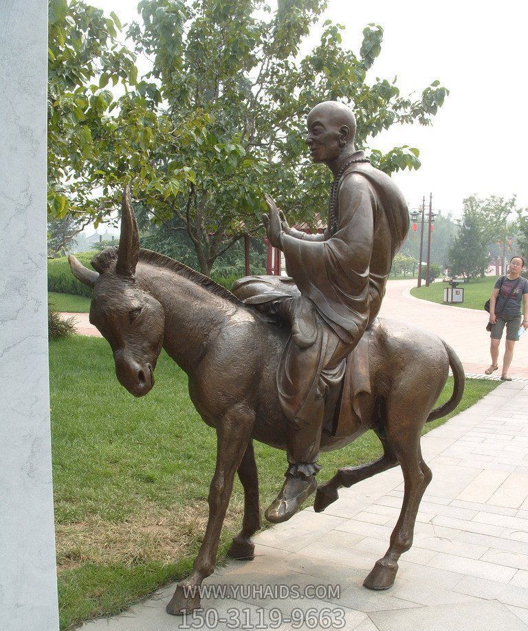 公园铜雕骑着毛驴的和尚雕塑