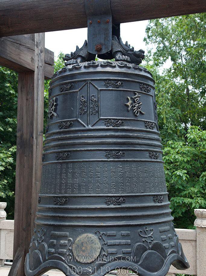寺庙仿古铜钟雕塑