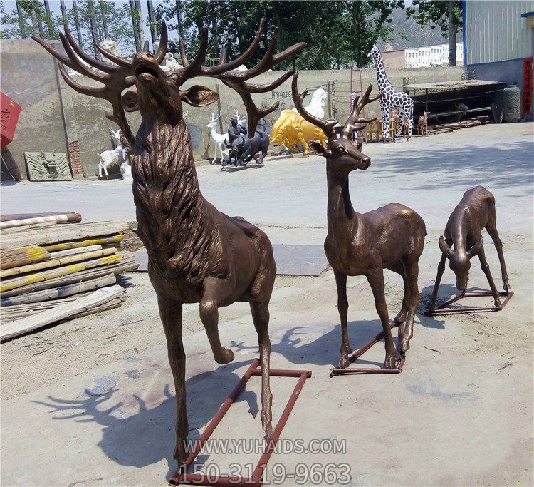 麋鹿铸铜动物雕塑