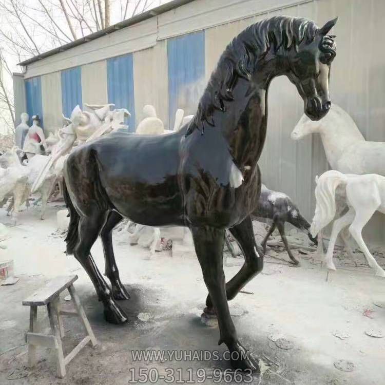 城市广场摆放玻璃钢马动物雕塑工艺品