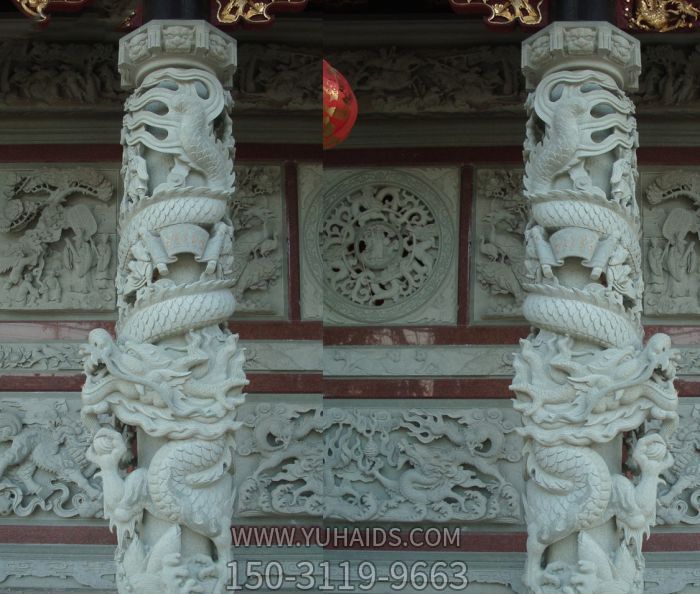 寺庙景区大殿门前大理石龙柱石雕雕塑