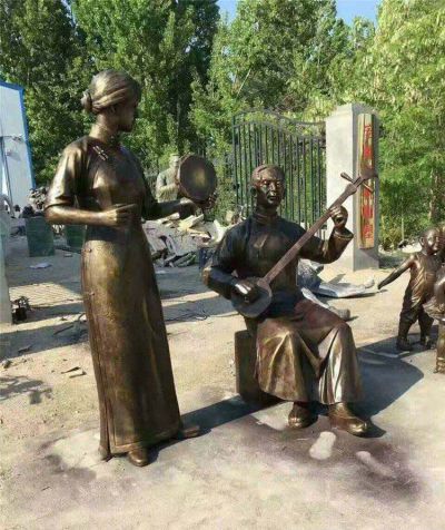 公园弹三弦唱戏的人物小品铜雕弹雕塑