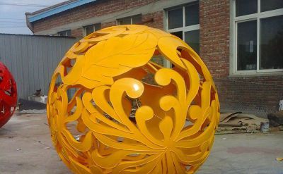 公园创意不锈钢蝴蝶镂空球雕塑