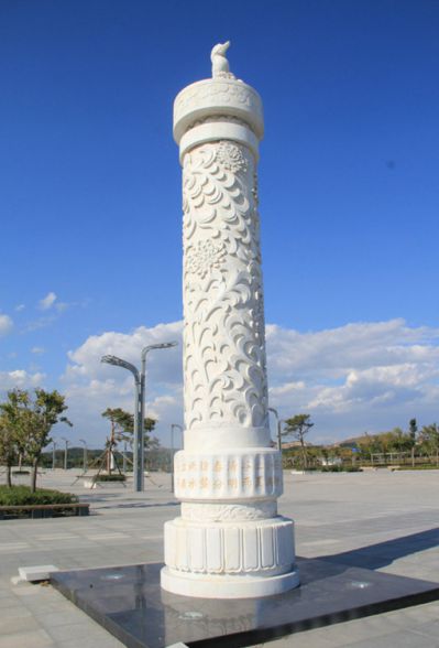 汉白玉花纹富贵雕刻广场石柱