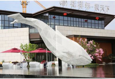 酒店售楼部不锈钢几何户外水景创意鲸鱼雕塑