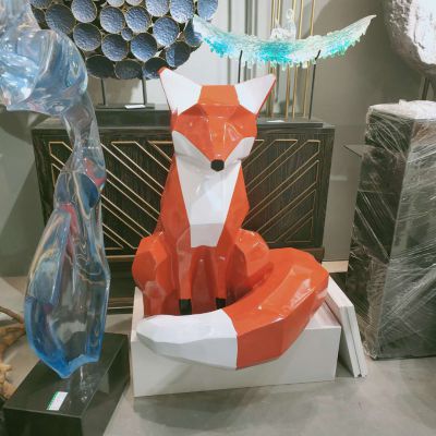 酒店玻璃钢创意狐狸雕塑