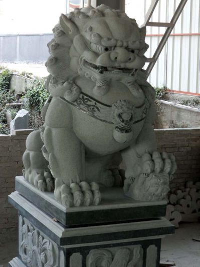大理石石雕别墅法院大型仿真动物狮子雕塑