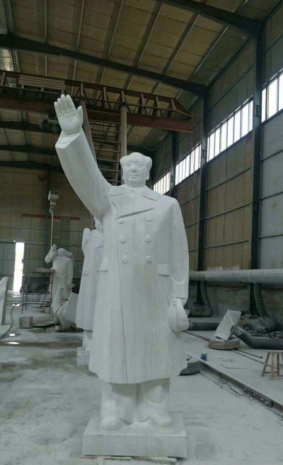 纪念馆挥手毛主席石雕毛泽东雕塑