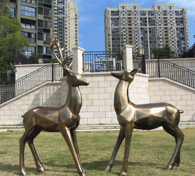 公园不锈钢仿铜梅花鹿雕塑
