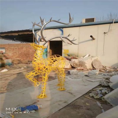 广场不锈钢镂空抽象鹿景观小品雕塑