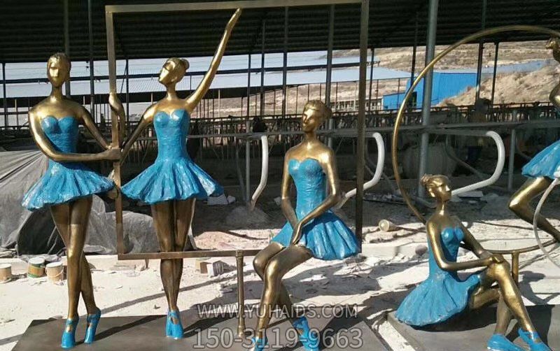 学院玻璃钢彩绘美女跳芭蕾人物雕塑