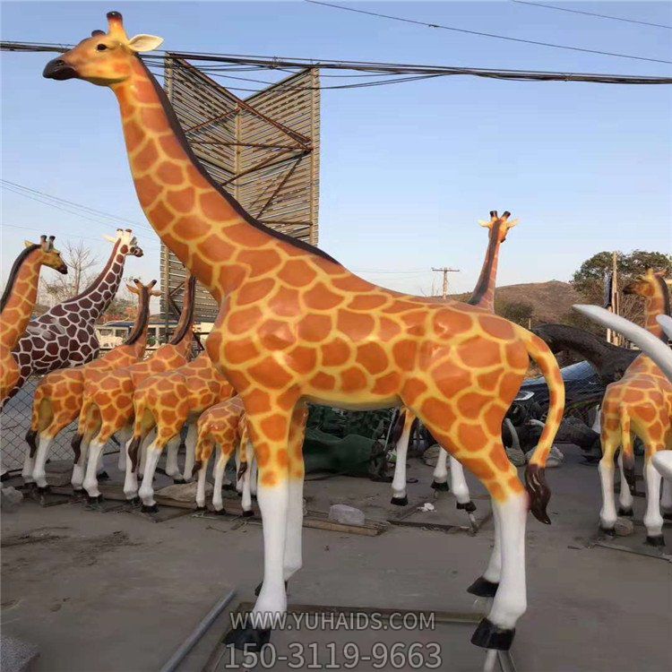 大型仿真动物玻璃钢长颈鹿雕塑