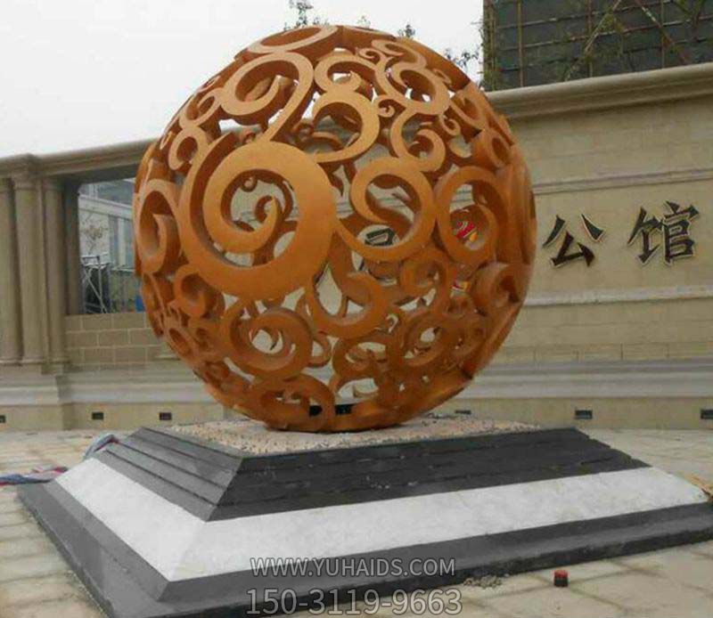 别墅公馆创意喷漆镂空球雕塑