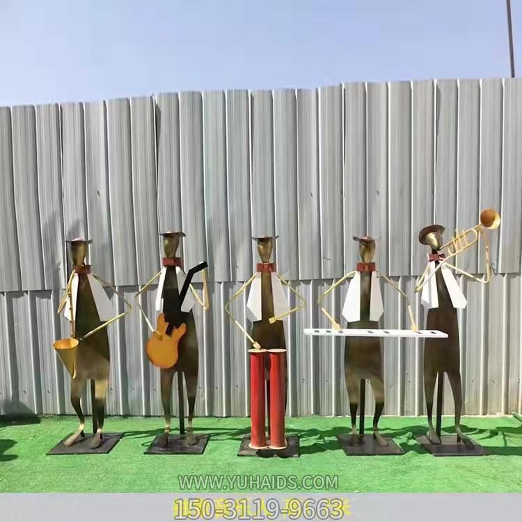 户外园林商场抽象演奏音乐的人物雕塑