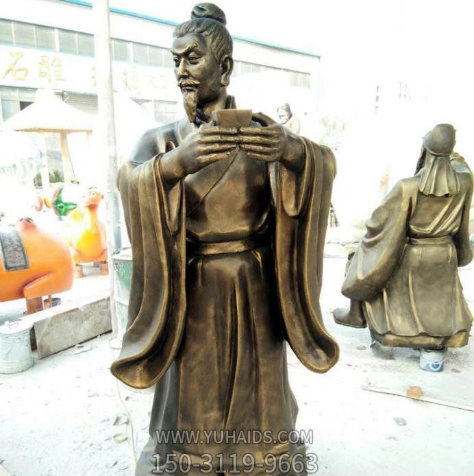 校园摆放军事家刘关张桃园三结义玻璃钢喷漆雕塑