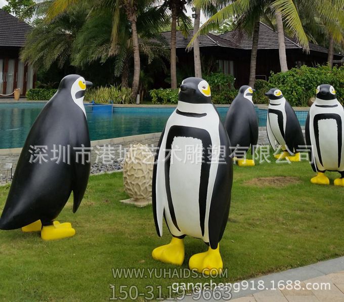 草坪玻璃钢成群结队的企鹅雕塑